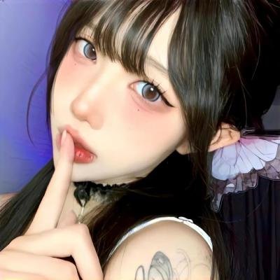 查理咬我手指